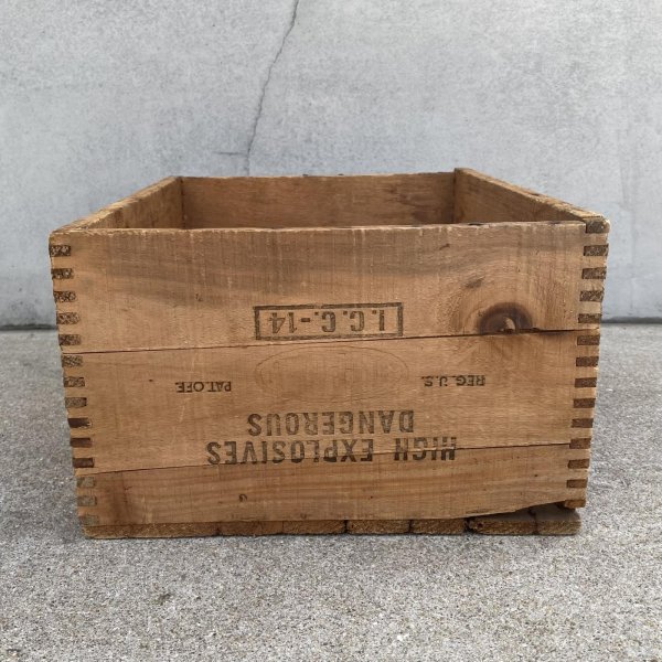 画像2: VINTAGE ANTIQUE WOOD CRATE WOODEN BOX DUPONT ヴィンテージ アンティーク ウッドボックス 木箱 / コレクタブル 収納 ケース ガレージ ガーデニング 店舗什器 アメリカ USA  (2) (2)