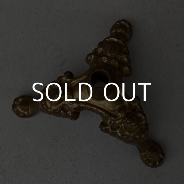 画像5: VINTAGE ANTIQUE FLAG STAND ヴィンテージ アンティーク フラッグスタンド 旗立て / ディスプレイ ツリースタンド キャストアイアン ゴールド 鋳物 店舗什器 アメリカ USA (5)