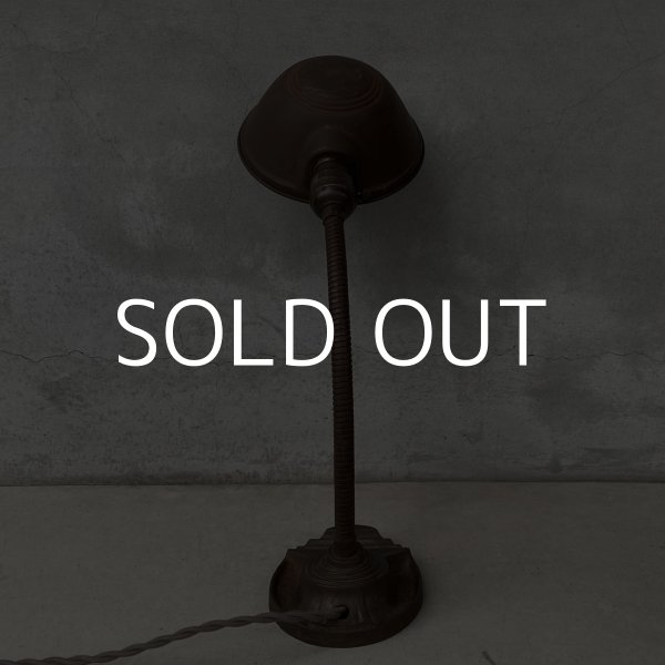 画像2: VINTAGE ANTIQUE DESKLAMP EAGLE ヴィンテージ アンティーク デスクランプ スタンドライト 卓上ライト 照明 / グースネック インダストリアル アイアン 鉄 店舗什器 アメリカ (2)