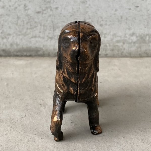 画像2: VINTAGE COINBANK PIGGY BANK  JAPANNED ST BERNARD ヴィンテージ ジャパンド 貯金箱 コインバンク / ジャパンカラー コレクタブル オブジェ セントバーナード 犬 動物 鋳物 置物 アメリカ (3) (2)