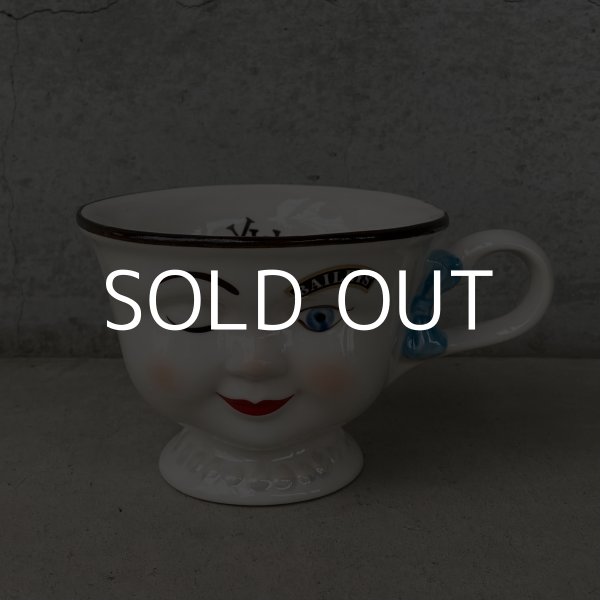 画像1: VINTAGE ANTIQUE BAILEYS CUP ヴィンテージ アンティーク ベイリーズ フェイスカップ / コレクタブル オブジェ ティーカップ マグカップ ノベルティ 女の子 陶器 食器 雑貨 (5) (1)