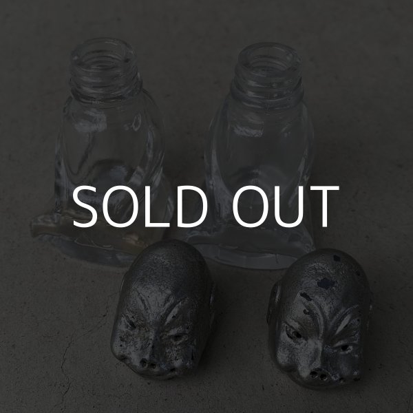 画像7: VINTAGE ANTIQUE BILLIKEN SALT AND PEPPER SHAKERS ヴィンテージ アンティーク ビリケン ソルト＆ペッパー 塩胡椒入れ / コレクタブル ガラス オブジェ アメリカ (7)