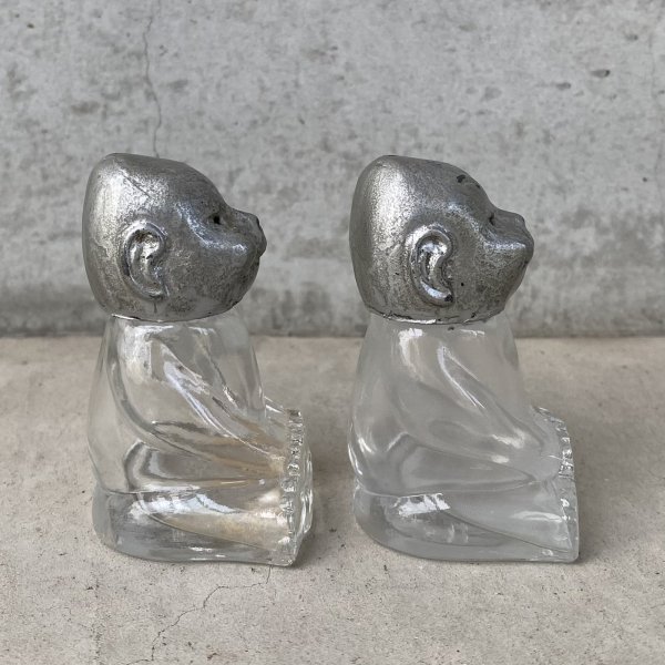 画像3: VINTAGE ANTIQUE BILLIKEN SALT AND PEPPER SHAKERS ヴィンテージ アンティーク ビリケン ソルト＆ペッパー 塩胡椒入れ / コレクタブル ガラス オブジェ アメリカ (3)
