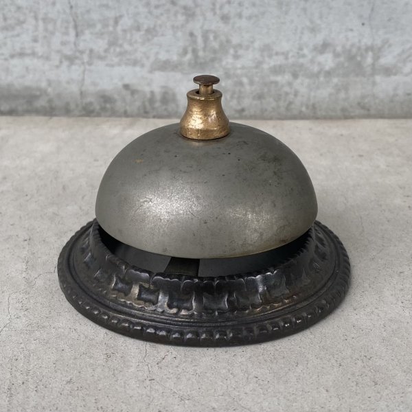 画像2: VINTAGE ANTIQUE BELL  ヴィンテージ アンティーク 呼び鈴 カウンターベル / コールベル デスクベル 卓上ベル コレクタブル オブジェ 鈴 鐘 雑貨 小物 店舗 アメリカ (2) (2)
