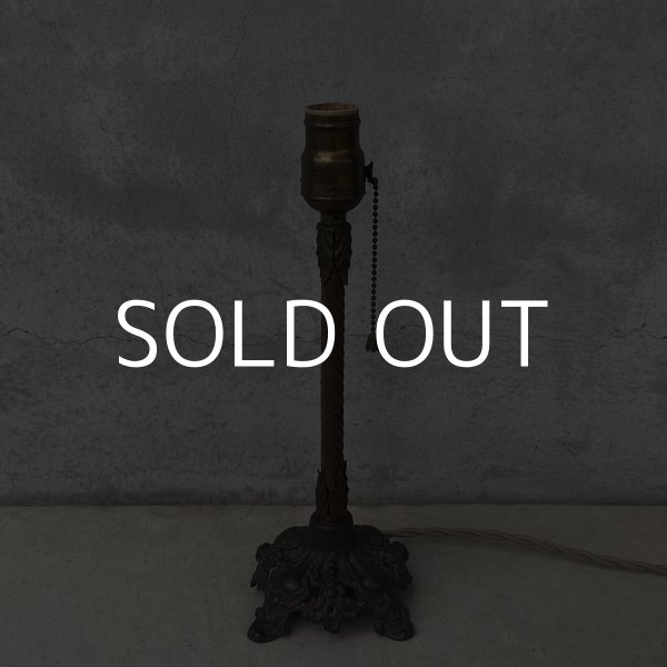 画像1: VINTAGE ANTIQUE DESKLAMP ヴィンテージ アンティーク デスクランプ スタンドライト 卓上ライト 照明 / テーブルランプ ろうそく型 キャンドル 店舗什器 アメリカ (1)