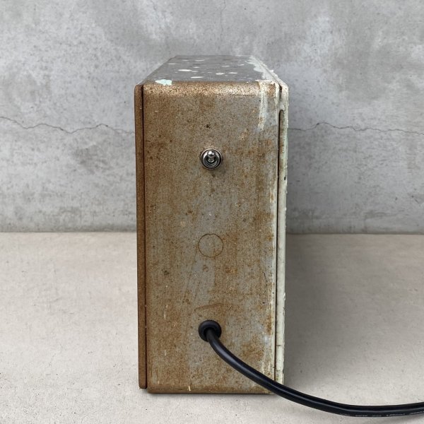 画像4: VINTAGE ANIQUE EXIT SIGN ヴィンテージ アンティーク 看板 電光看板 出口 / ライトサイン サインランプ 電飾看板 非常口 ガレージ 店舗什器 アメリカ (4)