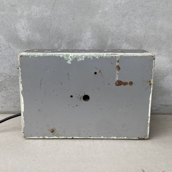 画像2: VINTAGE ANIQUE EXIT SIGN ヴィンテージ アンティーク 看板 電光看板 出口 / ライトサイン サインランプ 電飾看板 非常口 ガレージ 店舗什器 アメリカ (2)