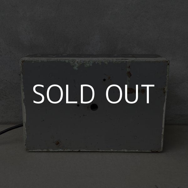 画像2: VINTAGE ANIQUE EXIT SIGN ヴィンテージ アンティーク 看板 電光看板 出口 / ライトサイン サインランプ 電飾看板 非常口 ガレージ 店舗什器 アメリカ (2)