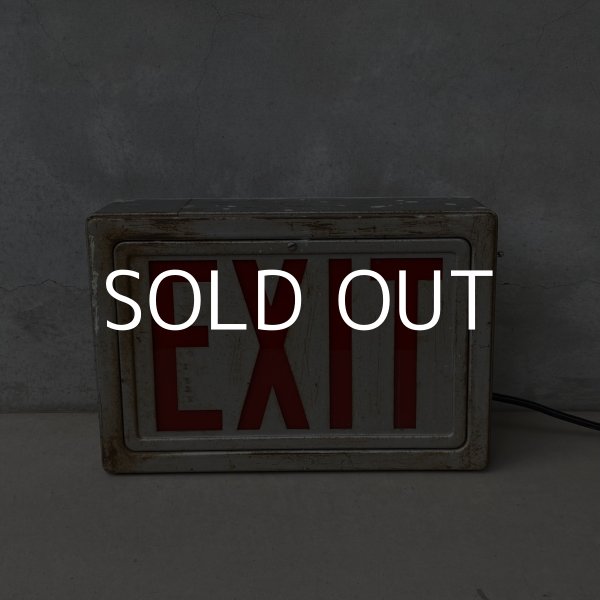 画像1: VINTAGE ANIQUE EXIT SIGN ヴィンテージ アンティーク 看板 電光看板 出口 / ライトサイン サインランプ 電飾看板 非常口 ガレージ 店舗什器 アメリカ (1)