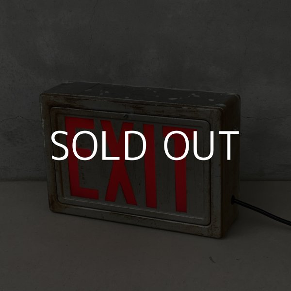 画像11: VINTAGE ANIQUE EXIT SIGN ヴィンテージ アンティーク 看板 電光看板 出口 / ライトサイン サインランプ 電飾看板 非常口 ガレージ 店舗什器 アメリカ (11)