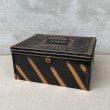画像1: VINTAGE ANTIQUE JAPANNED BOX ヴィンテージ アンティーク ジャパンド ジャパンカラー ボックス / コレクタブル キャッシュボックス 金庫 ケース 箱 アメリカ (1)