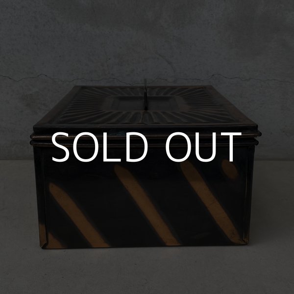 画像5: VINTAGE ANTIQUE JAPANNED BOX ヴィンテージ アンティーク ジャパンド ジャパンカラー ボックス / コレクタブル キャッシュボックス 金庫 ケース 箱 アメリカ (5)