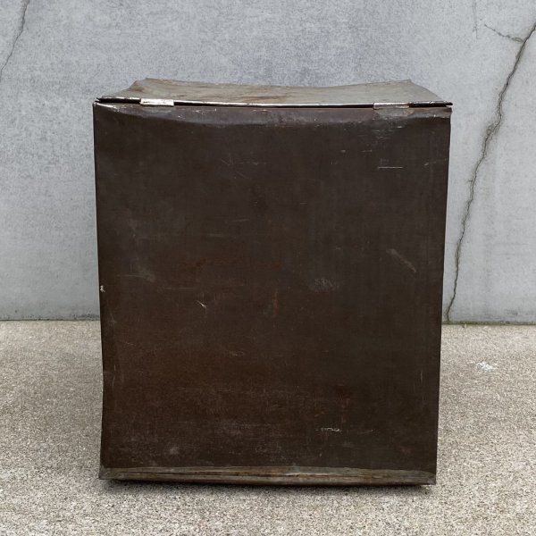 画像4: VINTAGE ANTIQUE MCCORMICK'S BISCUITTIN CAN ヴィンテージ アンティーク マコーミック ティン 缶 / ボックス アドバタイジング ディスプレイ ブリキ 小物入れ 収納 箱 企業物 店舗什器 アメリカ (4)