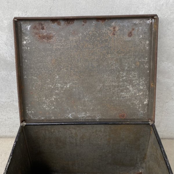 画像9: VINTAGE ANTIQUE LOOSE WILES BICUIT CO. TIN CAN ヴィンテージ アンティーク ビスケット ティン 缶  箱 ボックス / アドバタイジング  ブリキ 小物入れ 収納 雑貨 企業物 アメリカ (9)