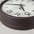 画像10: VINTAGE ANTIQUE GENERAL ELECTRIC WALL CLOCK GE ヴィンテージ アンティーク ウォールクロック ゼネラルエレクトリック 壁掛け時計 / スクールクロック ベークライト ブラウン 茶色 店舗什器 アメリカ (1) (10)