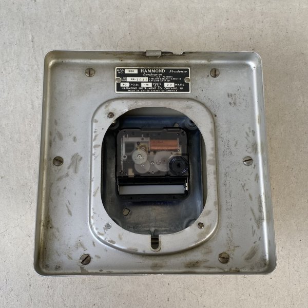 画像2: VINTAGE ANTIQUE HAMMOND WALL CLOCK KITCHEN CLOCK ヴィンテージ アンティーク ウォールクロック ハモンド 壁掛け時計 / キッチンクロック アイボリー 店舗什器 アメリカ (2)