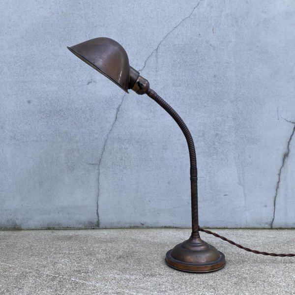 画像5: VINTAGE ANTIQUE FARIES DESK LAMP  STAND LIGHT ヴィンテージ アンティーク フェアリーズ デスクランプ デスクライト スタンドライト 卓上ライト 照明 / コレクタブル グースネック テーブルランプ 店舗什器 アメリカ (5)