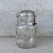 画像1: VINTAGE ANTIQUE BALL IDEAL JAR ヴィンテージ アンティーク ボール ジャー ガラス瓶 アメリカ / ワイヤー付き クリアー ディスプレイ ボトル 小物入れ 収納 店舗什器 D (1)