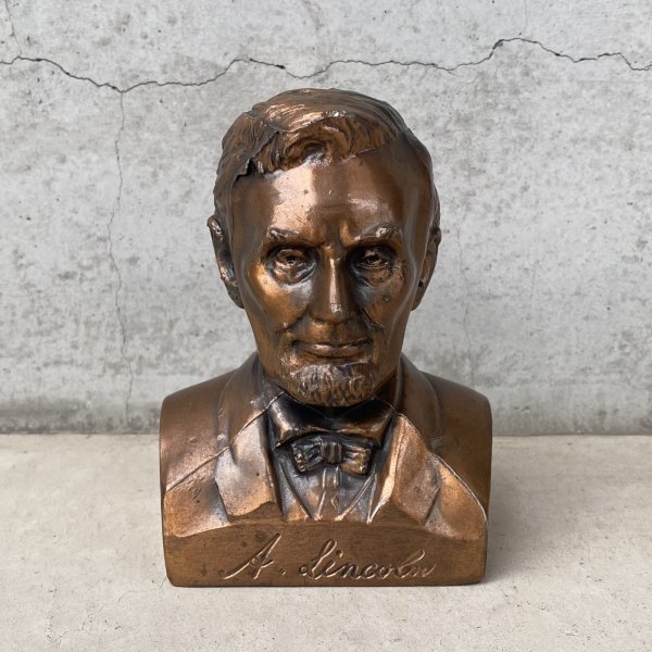 画像1: VINTAGE ANTIQUE ABRAHAM LINCOLN COIN BANK BANTHRICO ヴィンテージ アンティーク  エイブラハム リンカーン コインバンク 貯金箱  オブジェ / コレクタブル  ディスプレイ 大統領 胸像 置物 アメリカ (1)