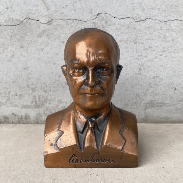 画像1: VINTAGE ANTIQUE EISENHOWER COIN BANK BANTHRICO ヴィンテージ アンティーク アイゼンハワー コインバンク 貯金箱 オブジェ / コレクタブル ディスプレイ 大統領 胸像 置物 アメリカ (1)