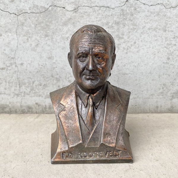 画像1: VINTAGE ANTIQUE FRANKLIN D. ROOSEVELT COIN BANK ヴィンテージ アンティーク ルーズベルト コインバンク 貯金箱 オブジェ / コレクタブル ディスプレイ 大統領 胸像 置物 アメリカ (1)