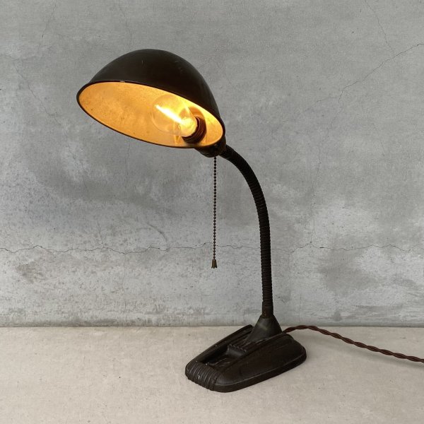 画像13: VINTAGE ANTIQUE DESKLAMP LEVITON ヴィンテージ アンティーク デスクランプ スタンドライト 卓上ライト 照明 / グースネック インダストリアル アイアン 鉄 店舗什器 アメリカ (13)