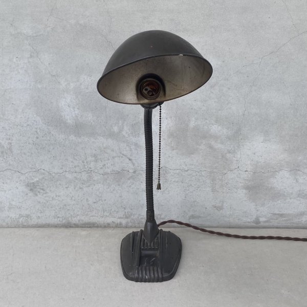 画像2: VINTAGE ANTIQUE DESKLAMP LEVITON ヴィンテージ アンティーク デスクランプ スタンドライト 卓上ライト 照明 / グースネック インダストリアル アイアン 鉄 店舗什器 アメリカ (2)