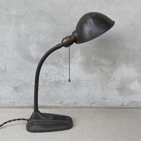 画像4: VINTAGE ANTIQUE DESKLAMP LEVITON ヴィンテージ アンティーク デスクランプ スタンドライト 卓上ライト 照明 / グースネック インダストリアル アイアン 鉄 店舗什器 アメリカ (4)