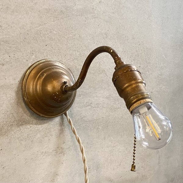画像2: VINTAGE ANTIQUE LAMP LIGHT WALL LAMP ヴィンテージ アンティーク ライト ウォールランプ 壁付け照明 ブラケットランプ / ランプ 真鍮 店舗什器 アメリカ USA (6) (2)