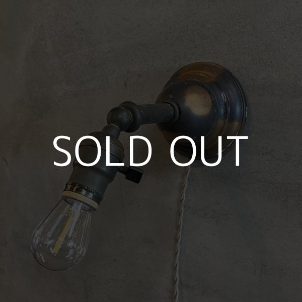 画像1: VINTAGE ANTIQUE LAMP LIGHT WALL LAMP JAPANNED ヴィンテージ アンティーク ジャパンド ライト ウォールランプ 壁付け照明 ブラケットランプ / ジャパンカラー コレクタブル 店舗什器 アメリカ 11 (1)