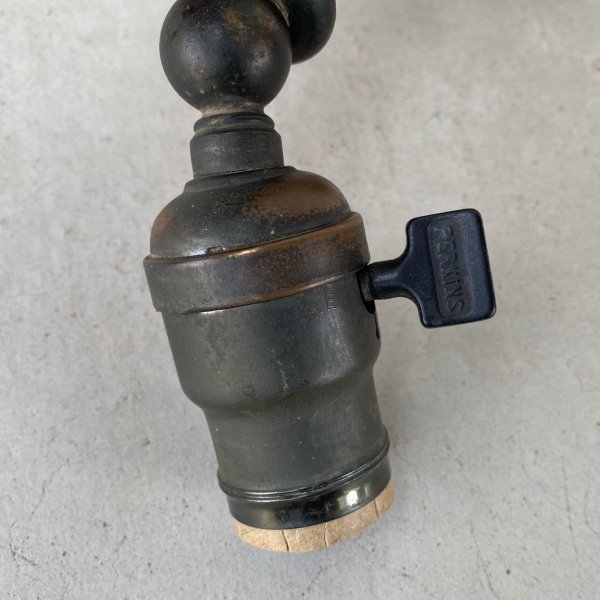 画像8: VINTAGE ANTIQUE LAMP LIGHT WALL LAMP JAPANNED ヴィンテージ アンティーク ジャパンド ライト ウォールランプ 壁付け照明 ブラケットランプ / ジャパンカラー コレクタブル 店舗什器 アメリカ 11 (8)