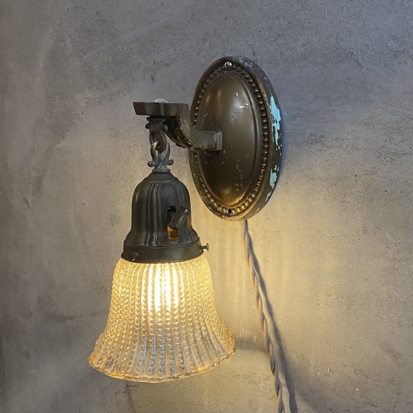 画像12: VINTAGE ANTIQUE LAMP LIGHT WALL LAMP ヴィンテージ アンティーク ライト ウォールランプ 壁付け照明 ブラケットランプ / ランプ ガラスシェード ブラス 真鍮 E26 店舗什器 アメリカ USA 17 (12)