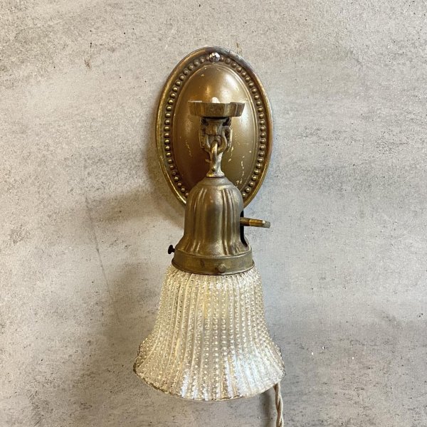 画像2: VINTAGE ANTIQUE LAMP LIGHT WALL LAMP ヴィンテージ アンティーク ライト ウォールランプ 壁付け照明 ブラケットランプ / ランプ ガラスシェード ブラス 真鍮 E26 店舗什器 アメリカ USA 17 (2)