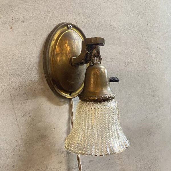 画像3: VINTAGE ANTIQUE LAMP LIGHT WALL LAMP ヴィンテージ アンティーク ライト ウォールランプ 壁付け照明 ブラケットランプ / ランプ ガラスシェード ブラス 真鍮 E26 店舗什器 アメリカ USA 16 (3)