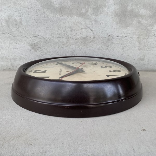 画像5: VINTAGE ANTIQUE GENERAL ELECTRIC WALL CLOCK GE ヴィンテージ アンティーク ウォールクロック ゼネラルエレクトリック 壁掛け時計 / スクールクロック ベークライト 焦げ茶 丸型 店舗什器 アメリカ (3) (5)