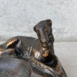 画像8: VINTAGE ANTIQUE ASHTRAY GREYHOUND DOG FIGURE ヴィンテージ アンティーク 灰皿 アッシュトレイ グレイハウンド オブジェ 置物 / コレクタブル ディスプレイ インテリア 犬 動物 鋳物 ガラス アメリカ  (8)