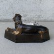 画像2: VINTAGE ANTIQUE ASHTRAY GREYHOUND DOG FIGURE ヴィンテージ アンティーク 灰皿 アッシュトレイ グレイハウンド オブジェ 置物 / コレクタブル ディスプレイ インテリア 犬 動物 鋳物 ガラス アメリカ  (2)