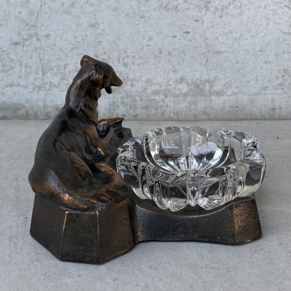 画像3: VINTAGE ANTIQUE ASHTRAY GREYHOUND DOG FIGURE ヴィンテージ アンティーク 灰皿 アッシュトレイ グレイハウンド オブジェ 置物 / コレクタブル ディスプレイ インテリア 犬 動物 鋳物 ガラス アメリカ  (3)