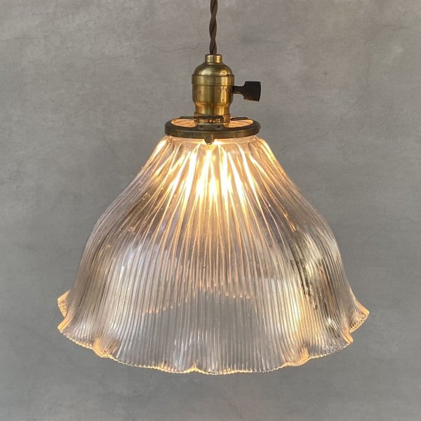 画像13: VINTAGE ANTIQUE HOLOPHANE LAMP ヴィンテージ アンティーク ホロフェーンランプ 天井照明 シーリングランプ / ライト ガラスシェード 店舗什器 アメリカ (2) (13)