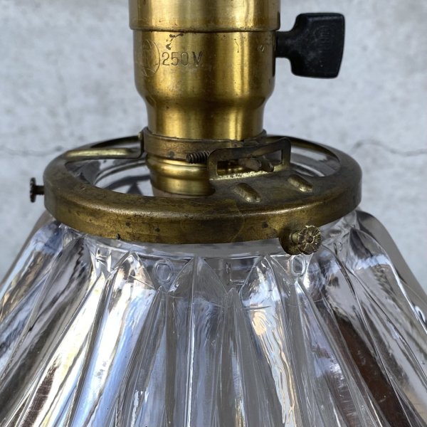 画像10: VINTAGE ANTIQUE HOLOPHANE LAMP ヴィンテージ アンティーク ホロフェーンランプ 天井照明 シーリングランプ / ライト ガラスシェード 店舗什器 アメリカ (2) (10)