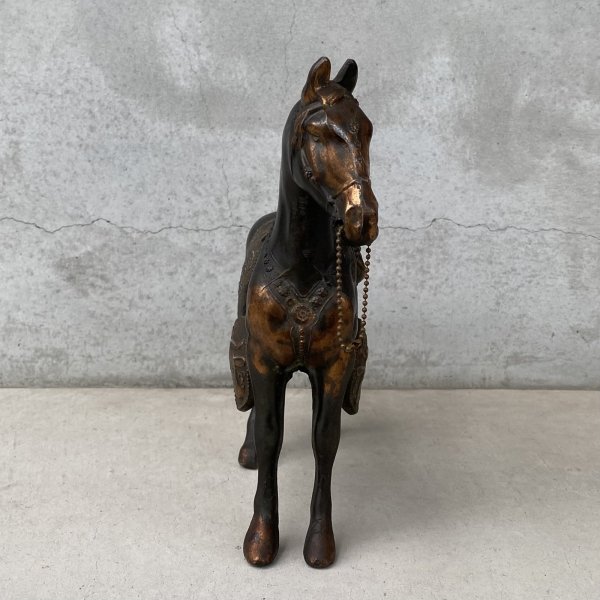 画像2: VINTAGE ANTIQUE JAPANNED HORSE FIGURE ヴィンテージ アンティーク ジャパンド ジャパンドフィニッシュ 馬 オブジェ / コレクタブル ジャパンカラー ディスプレイ 動物 アメリカ  (2)