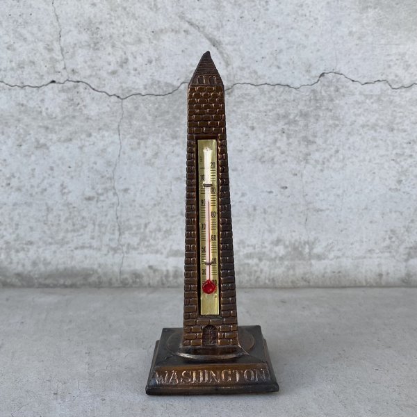 画像1: VINTAGE ANTIQUE WASHINGTON MONUMENT THERMOMETER JAPANNED ヴィンテージ アンティーク ワシントン モニュメント 温度計 ジャパンカラー / コレクタブル オブジェ ディスプレイ 記念塔 置物 アメリカ (3) (1)
