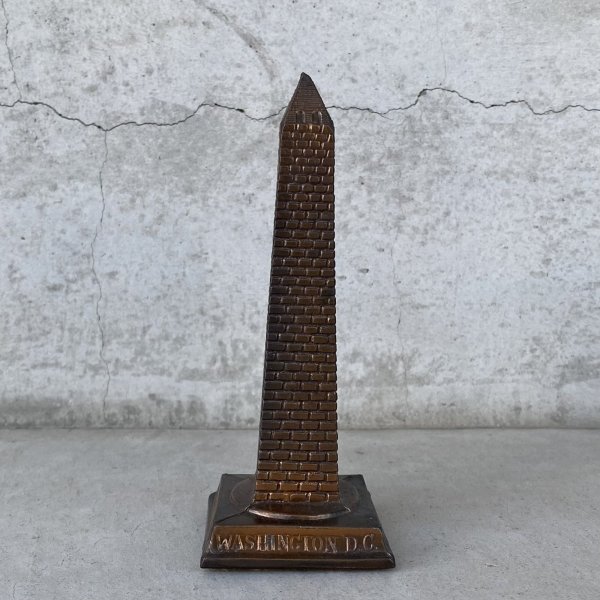 画像2: VINTAGE ANTIQUE WASHINGTON MONUMENT THERMOMETER JAPANNED ヴィンテージ アンティーク ワシントン モニュメント 温度計 ジャパンカラー / コレクタブル オブジェ ディスプレイ 記念塔 置物 アメリカ (3) (2)