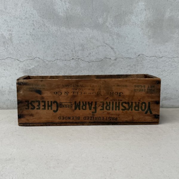 画像4: VINTAGE ANTIQUE WOOD CRATE WOODEN BOX YORKSHIRE FARM CHEESE ヴィンテージ アンティーク ウッドボックス 木箱 チーズ / コレクタブル 収納 ケース 店舗什器 アメリカ USA  (4)