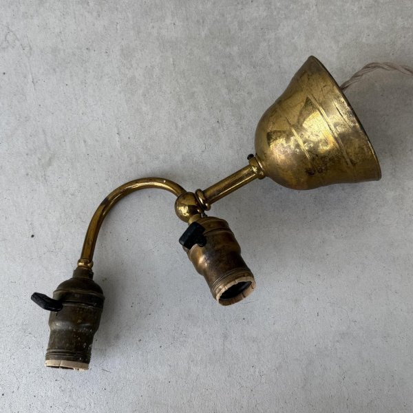 画像3: VINTAGE ANTIQUE LAMP LIGHT WALL LAMP ヴィンテージ アンティーク ライト ウォールランプ 壁付け照明 ブラケットランプ 2灯 / ランプ ブラス 真鍮 E26 店舗什器 アメリカ USA  (3)