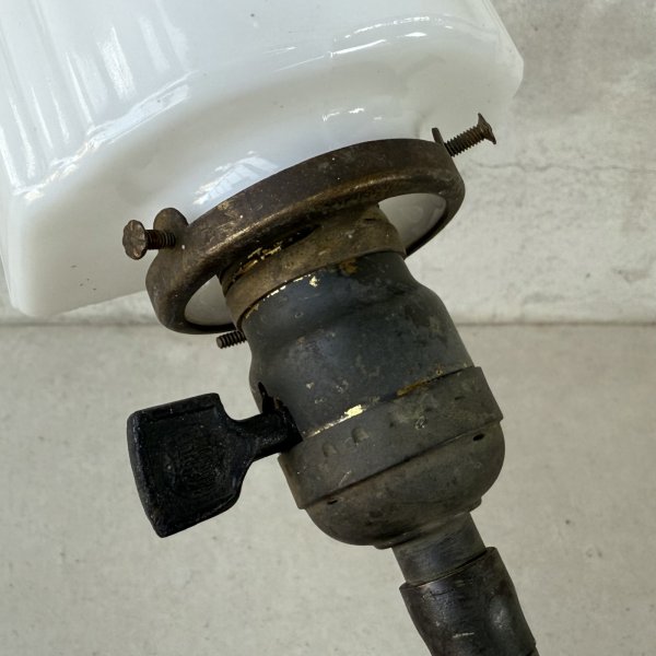 画像6: VINTAGE ANTIQUE DESKLAMP ヴィンテージ アンティーク デスクランプ スタンドライト テーブルランプ 卓上ライト 照明 / ミルクガラスシェード グースネック コレクタブル 店舗什器 アメリカ (6)