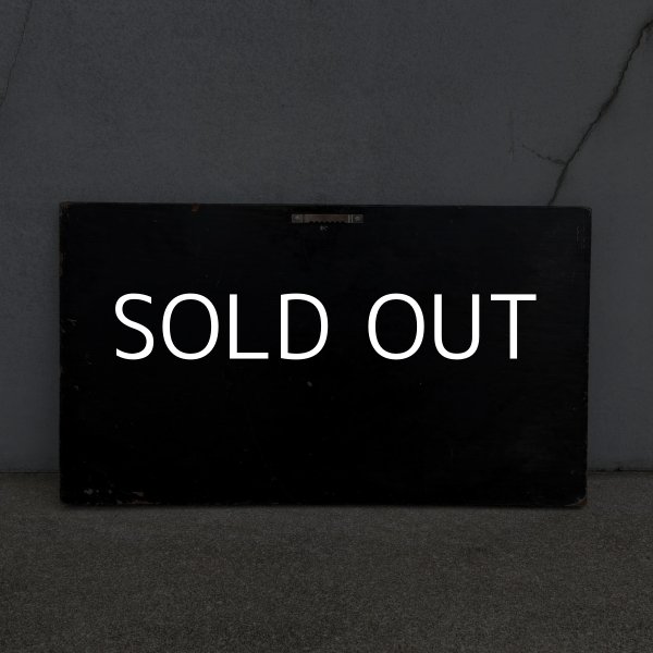 画像2: VINTAGE ANTIQUE SIGNBOARD WOOD ヴィンテージ アンティーク サインボード 看板 / ウォールインテリア ガレージ アドバタイジング コレクタブル ウッド 木製 ブラック 黒色 店舗什器 アメリカ (2)