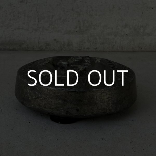 画像2: VINTAGE ANTIQUE DUTCH BOY PAPER WEIGHT ヴィンテージ アンティーク ダッチボーイ 鉛 ペーパーウェイト / コレクタブル ディスプレイ アドバタイジング キャラクター 置物 アメリカ (2)