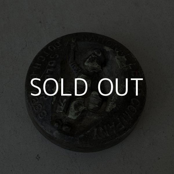 画像1: VINTAGE ANTIQUE DUTCH BOY PAPER WEIGHT ヴィンテージ アンティーク ダッチボーイ 鉛 ペーパーウェイト / コレクタブル ディスプレイ アドバタイジング キャラクター 置物 アメリカ (1)
