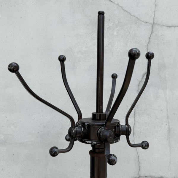 画像4: VINTAGE ANTIQUE COAT RACK ヴィンテージ アンティーク コートラック コートハンガー ポールハンガー ハンガーラック / ディスプレイ アイアン 家具 店舗 什器 アメリカ (4)
